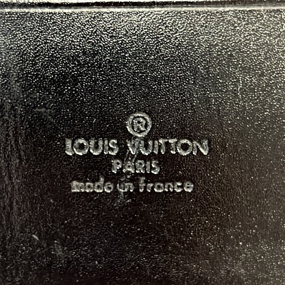 Louis Vuitton Black Epi Wallet - Picture 10 of 16